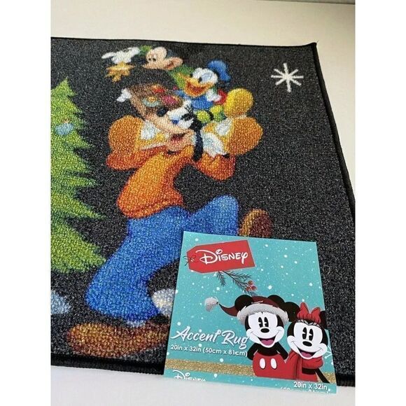 Disney Christmas Mickey Minnie Pluto Goofy Donald Winter Magic Accent Rug 20x32” - Picture 4 of 7